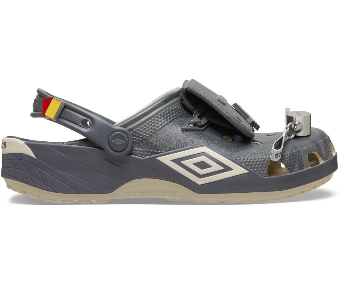 Umbro Crocs Classic Clog - Bone/Slate Grey